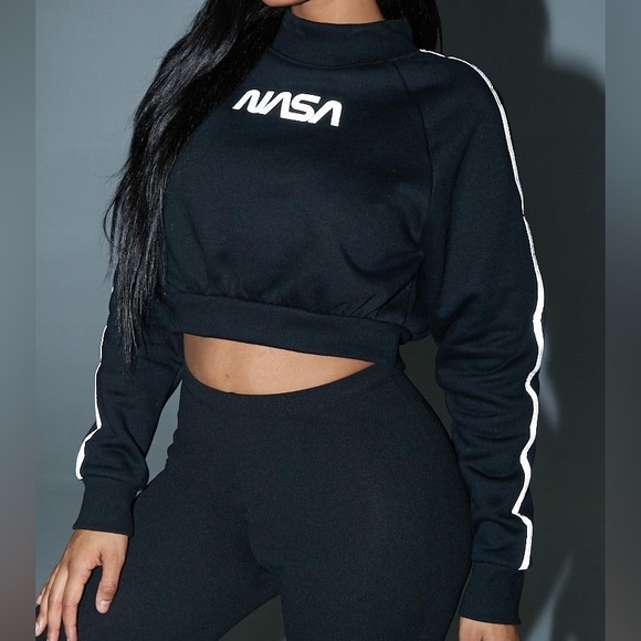 F21 X NASA Reflective Crop Hoodie - Picture 1 of 3